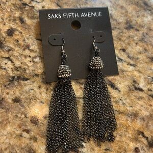 Wow! NWT Saks Fifth Ave. chain dangles with white stone earrings